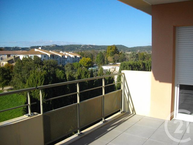 Appartement F2 &agrave; louer - 2 pi&egrave;ces - 46,60 m2 - Bagnols Sur Ceze - 30 - LANGUEDOC-ROUSSILLON