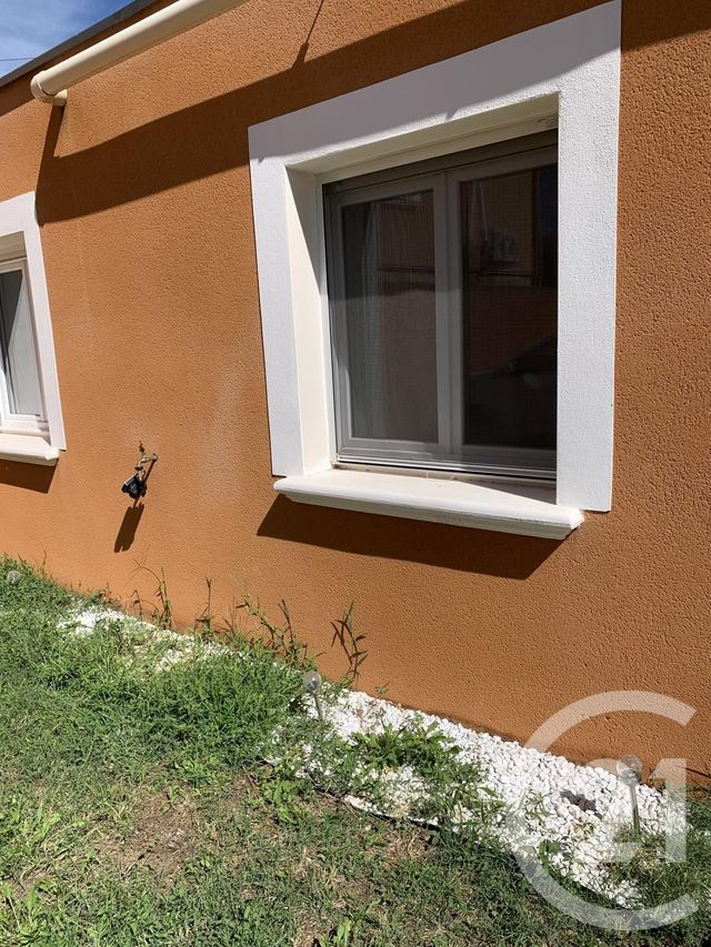 Appartement F1 &agrave; louer - 1 pi&egrave;ce - 44 m2 - Bagnols Sur Ceze - 30 - LANGUEDOC-ROUSSILLON