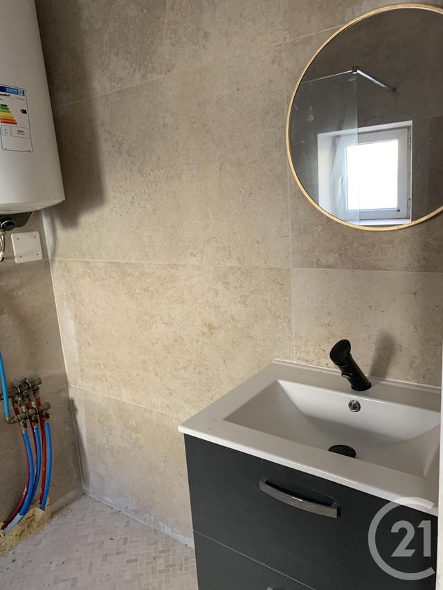 Maison &agrave; louer - 3 pi&egrave;ces - 61 m2 - Bagnols Sur Ceze - 30 - LANGUEDOC-ROUSSILLON