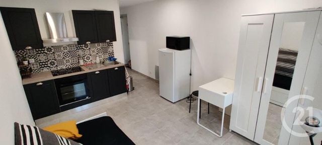 Appartement F1 &agrave; louer - 1 pi&egrave;ce - 20 m2 - Bagnols Sur Ceze - 30 - LANGUEDOC-ROUSSILLON