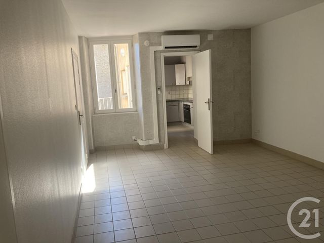 Appartement F2 &agrave; louer - 2 pi&egrave;ces - 50 m2 - Bagnols Sur Ceze - 30 - LANGUEDOC-ROUSSILLON