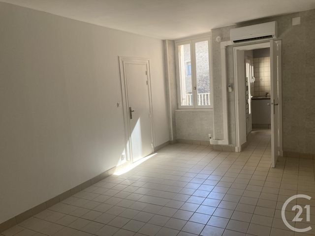Appartement F2 &agrave; louer - 2 pi&egrave;ces - 50 m2 - Bagnols Sur Ceze - 30 - LANGUEDOC-ROUSSILLON