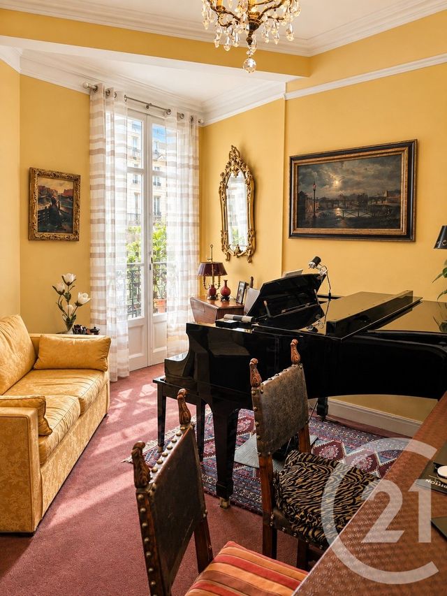 Appartement F1 à vendre PARIS