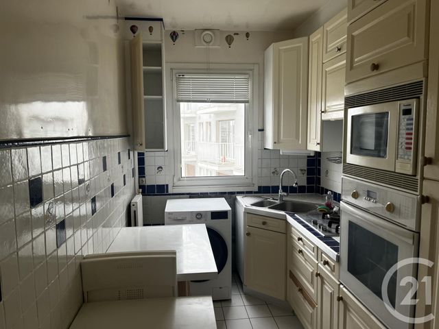Appartement F2 &agrave; louer - 2 pi&egrave;ces - 62,45 m2 - Paris - 75015 - ILE-DE-FRANCE