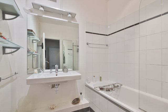 Appartement F4 à vendre - 4 pièces - 96,69 m2 - Paris - 75015 - ILE-DE-FRANCE