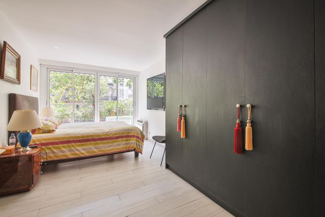 Appartement F4 &agrave; vendre - 4 pi&egrave;ces - 120,53 m2 - Paris - 75015 - ILE-DE-FRANCE