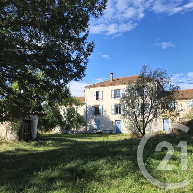 Maison à vendre - 18 pièces - 530 m2 - St Priest La Roche - 42 - RHONE-ALPES