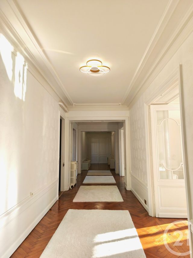 Appartement F6 &agrave; vendre - 6 pi&egrave;ces - 266 m2 - Roanne - 42 - RHONE-ALPES