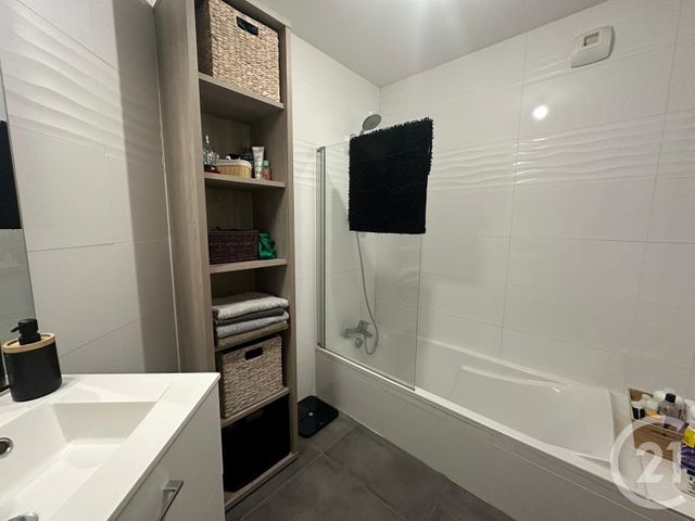 Appartement T3 &agrave; louer - 3 pi&egrave;ces - 95 m2 - Mamirolle - 25 - FRANCHE-COMTE