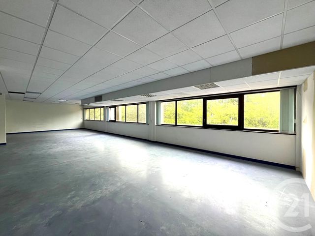 Bureaux à louer - 127.0 m2 - 25 - Doubs