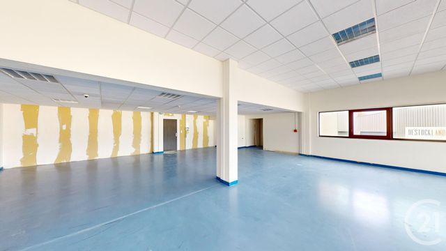 Bureaux à louer - 153.0 m2 - 25 - Doubs