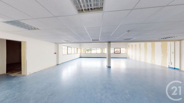 Bureaux à louer - 153.0 m2 - 25 - Doubs