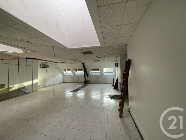 Appartement F2 à vendre - 4 pièces - 94 m2 - Besancon - 25 - FRANCHE-COMTE