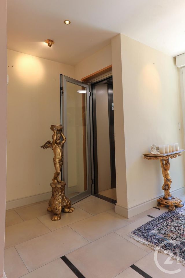 Appartement Triplex &agrave; vendre - 5 pi&egrave;ces - 199 m2 - Besancon - 25 - FRANCHE-COMTE