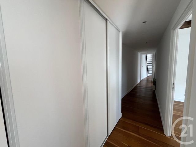 Appartement T5 à louer - 5 pièces - 75 m2 - Besancon - 25 - FRANCHE-COMTE