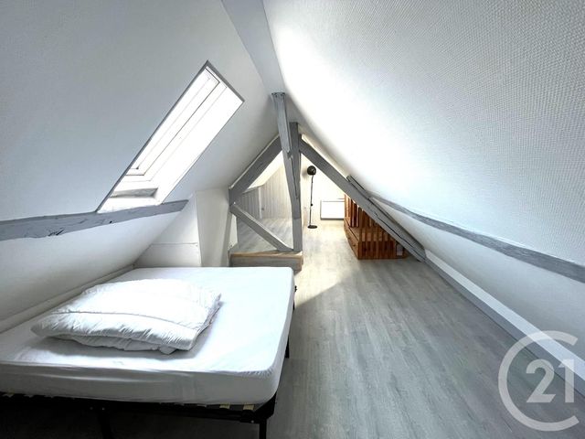 Appartement Duplex à louer - 2 pièces - 30,66 m2 - Besancon - 25 - FRANCHE-COMTE