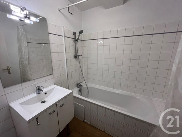 Appartement T3 à louer - 3 pièces - 80 m2 - Besancon - 25 - FRANCHE-COMTE