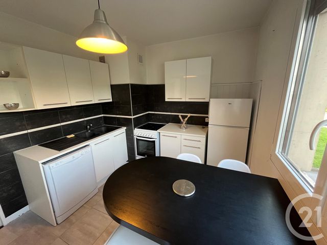 Appartement T3 &agrave; louer - 3 pi&egrave;ces - 64,90 m2 - Besancon - 25 - FRANCHE-COMTE