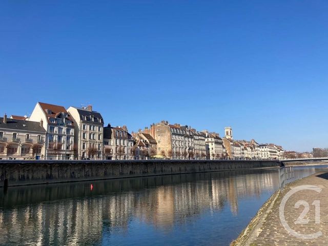 Appartement T1 &agrave; louer - 1 pi&egrave;ce - 25 m2 - Besancon - 25 - FRANCHE-COMTE