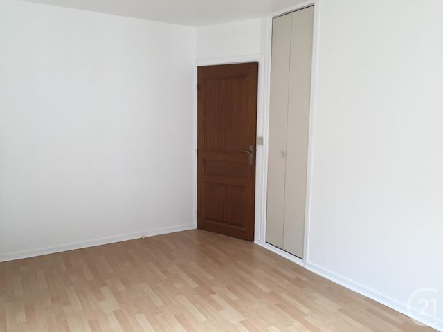 Appartement F3 &agrave; louer - 3 pi&egrave;ces - 75 m2 - Besancon - 25 - FRANCHE-COMTE