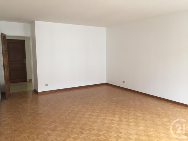 Appartement F3 &agrave; louer - 3 pi&egrave;ces - 75 m2 - Besancon - 25 - FRANCHE-COMTE