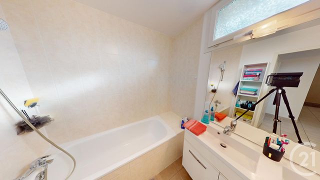 Appartement T4 &agrave; vendre - 4 pi&egrave;ces - 85,71 m2 - Besancon - 25 - FRANCHE-COMTE