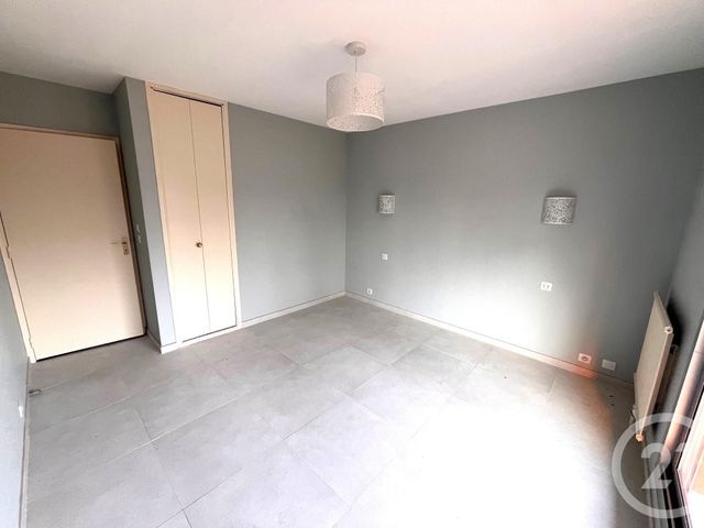 Appartement T3 &agrave; louer - 3 pi&egrave;ces - 77,93 m2 - Besancon - 25 - FRANCHE-COMTE