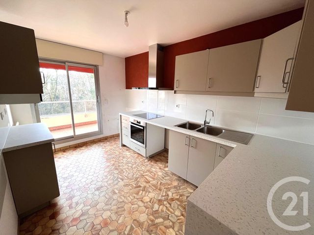 Appartement T3 &agrave; louer - 3 pi&egrave;ces - 77,93 m2 - Besancon - 25 - FRANCHE-COMTE