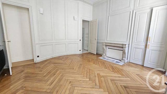 Appartement F4 &agrave; louer - 3 pi&egrave;ces - 107 m2 - Besancon - 25 - FRANCHE-COMTE