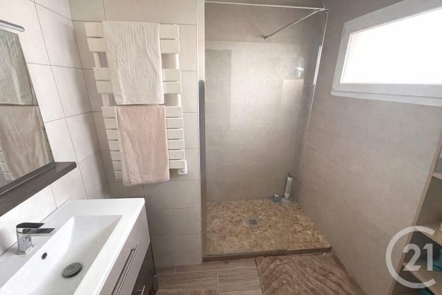 Appartement T3 &agrave; louer - 3 pi&egrave;ces - 68,12 m2 - Besancon - 25 - FRANCHE-COMTE