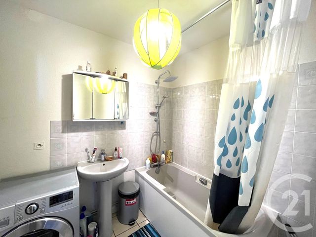 Maison &agrave; louer - 5 pi&egrave;ces - 92 m2 - Franois - 25 - FRANCHE-COMTE