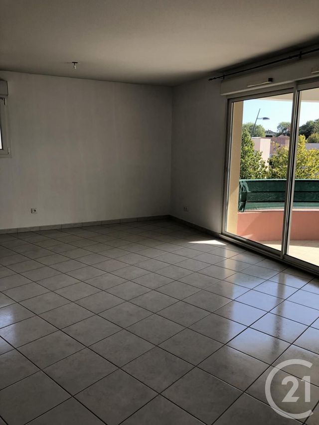 Appartement F3 &agrave; louer - 3 pi&egrave;ces - 68 m2 - Besancon - 25 - FRANCHE-COMTE