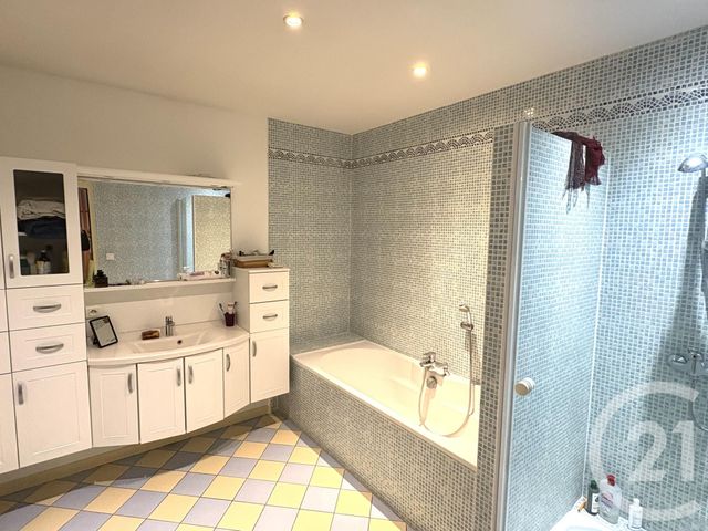 Appartement F5 &agrave; vendre - 5 pi&egrave;ces - 111,49 m2 - Besancon - 25 - FRANCHE-COMTE