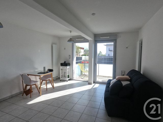 Appartement F1 &agrave; louer - 1 pi&egrave;ce - 31 m2 - Besancon - 25 - FRANCHE-COMTE