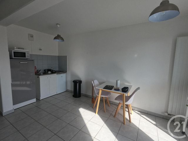 Appartement F1 &agrave; louer - 1 pi&egrave;ce - 31 m2 - Besancon - 25 - FRANCHE-COMTE