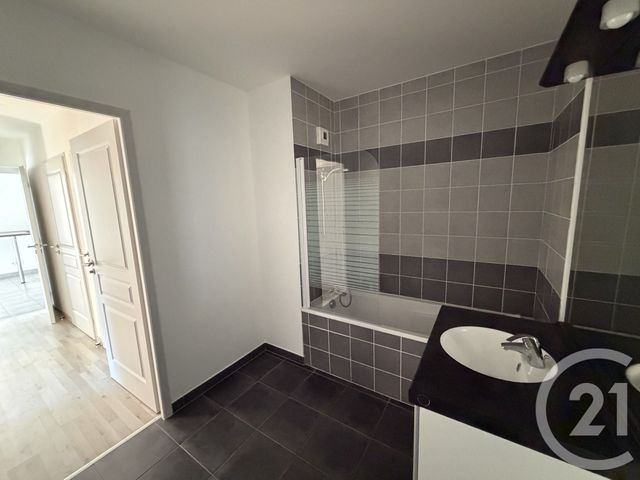 Appartement T3 &agrave; vendre - 3 pi&egrave;ces - 71 m2 - Besancon - 25 - FRANCHE-COMTE
