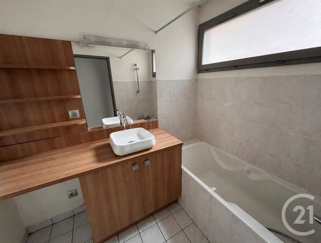 Appartement T3 &agrave; vendre - 3 pi&egrave;ces - 70,86 m2 - Besancon - 25 - FRANCHE-COMTE