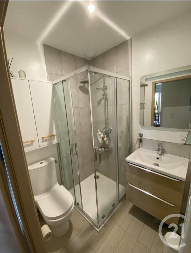 Appartement F2 &agrave; louer - 2 pi&egrave;ces - 34,40 m2 - Chemaudin Et Vaux - 25 - FRANCHE-COMTE