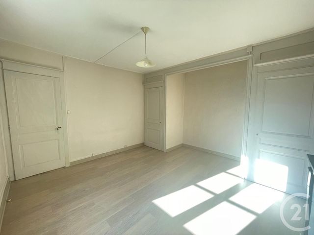 Appartement F2 &agrave; louer - 2 pi&egrave;ces - 38 m2 - Besancon - 25 - FRANCHE-COMTE