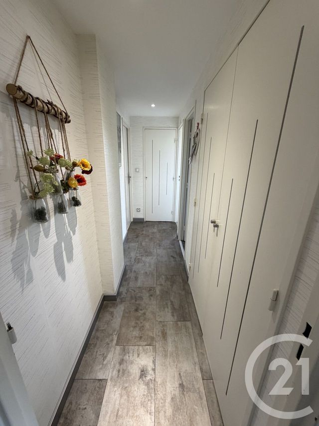 Appartement F4 &agrave; vendre - 4 pi&egrave;ces - 69,60 m2 - Besancon - 25 - FRANCHE-COMTE