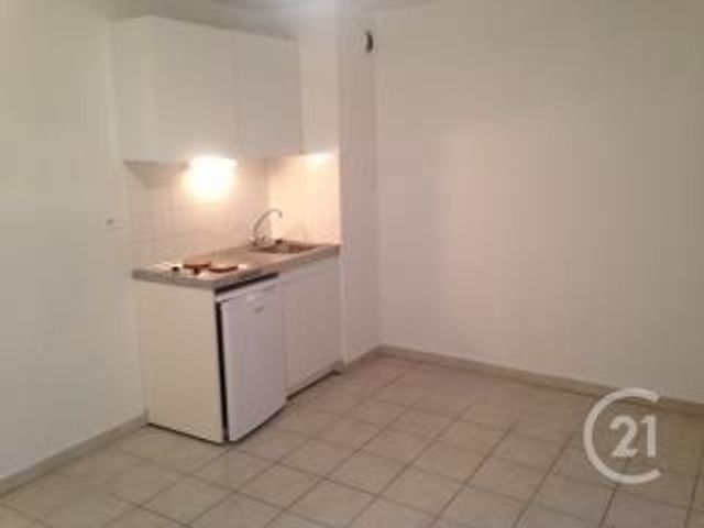 Appartement Studio &agrave; louer - 1 pi&egrave;ce - 21,26 m2 - Roche Lez Beaupre - 25 - FRANCHE-COMTE