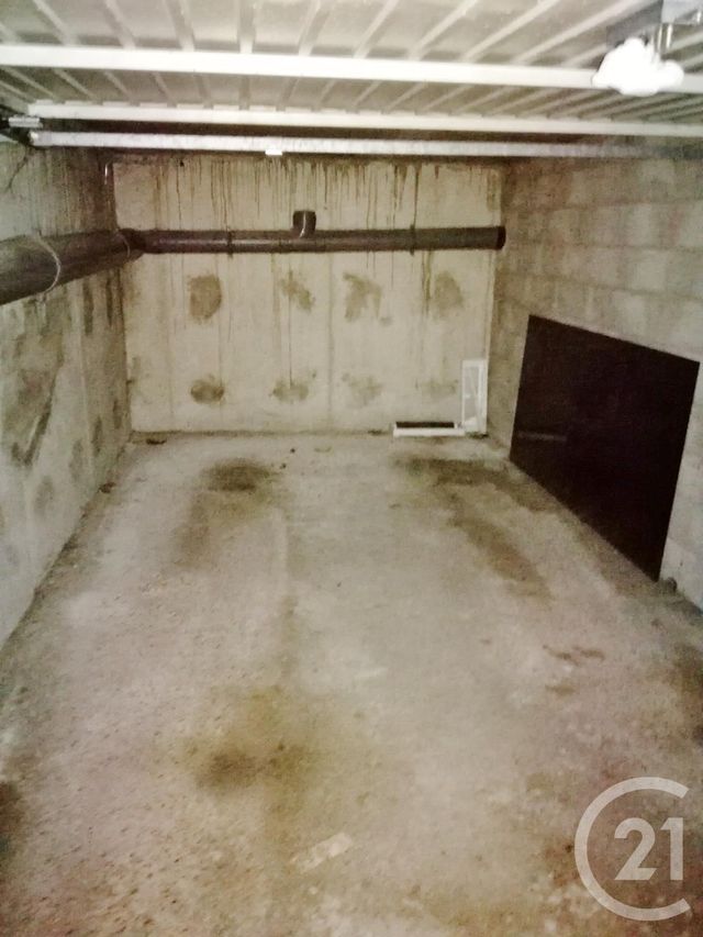 Parking &agrave; louer - 9 m2 - Besancon - 25 - FRANCHE-COMTE