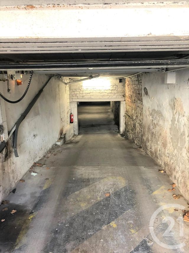 Parking &agrave; louer - 10 m2 - Besancon - 25 - FRANCHE-COMTE