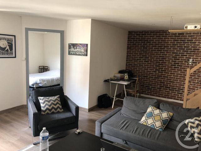 Appartement T3 &agrave; louer - 3 pi&egrave;ces - 74,52 m2 - Besancon - 25 - FRANCHE-COMTE