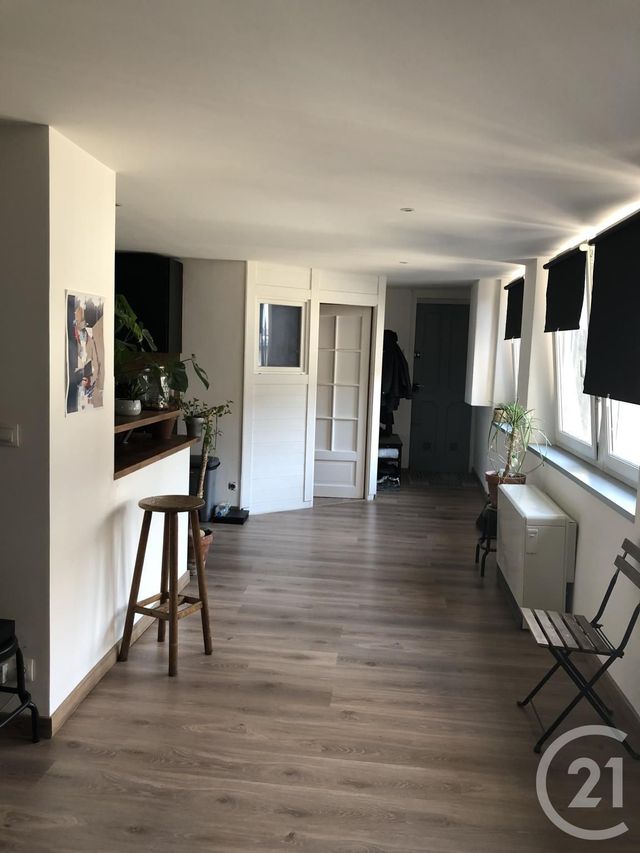 Appartement T3 &agrave; louer - 3 pi&egrave;ces - 74,52 m2 - Besancon - 25 - FRANCHE-COMTE
