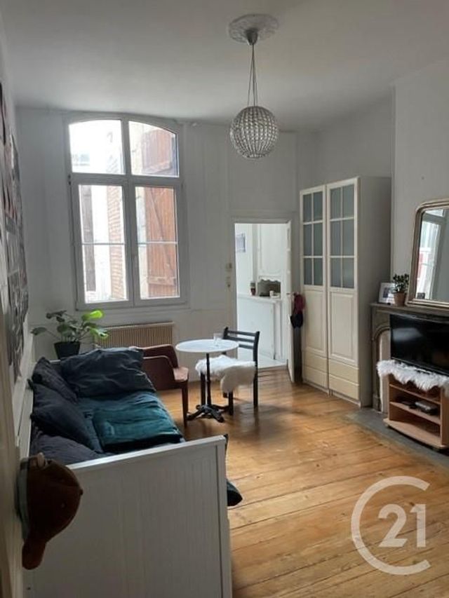 Appartement F1 &agrave; louer - 1 pi&egrave;ce - 31 m2 - Besancon - 25 - FRANCHE-COMTE