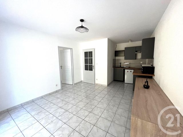 Appartement T2 &agrave; louer - 2 pi&egrave;ces - 35,35 m2 - Besancon - 25 - FRANCHE-COMTE