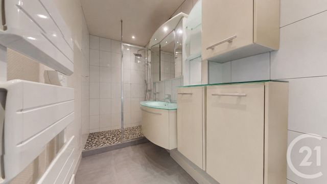Appartement T3 &agrave; vendre - 4 pi&egrave;ces - 77,72 m2 - Besancon - 25 - FRANCHE-COMTE