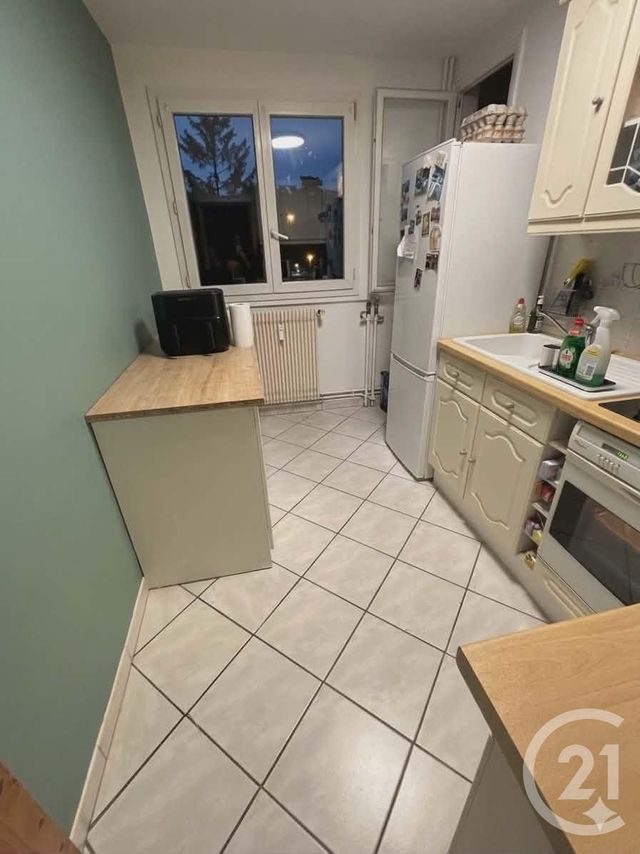 Appartement F4 &agrave; louer - 4 pi&egrave;ces - 68,12 m2 - Besancon - 25 - FRANCHE-COMTE