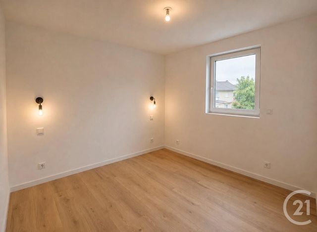 Appartement T3 &agrave; louer - 3 pi&egrave;ces - 73 m2 - Ecole Valentin - 25 - FRANCHE-COMTE